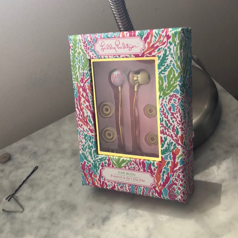 Lily Pulitzer ear buds